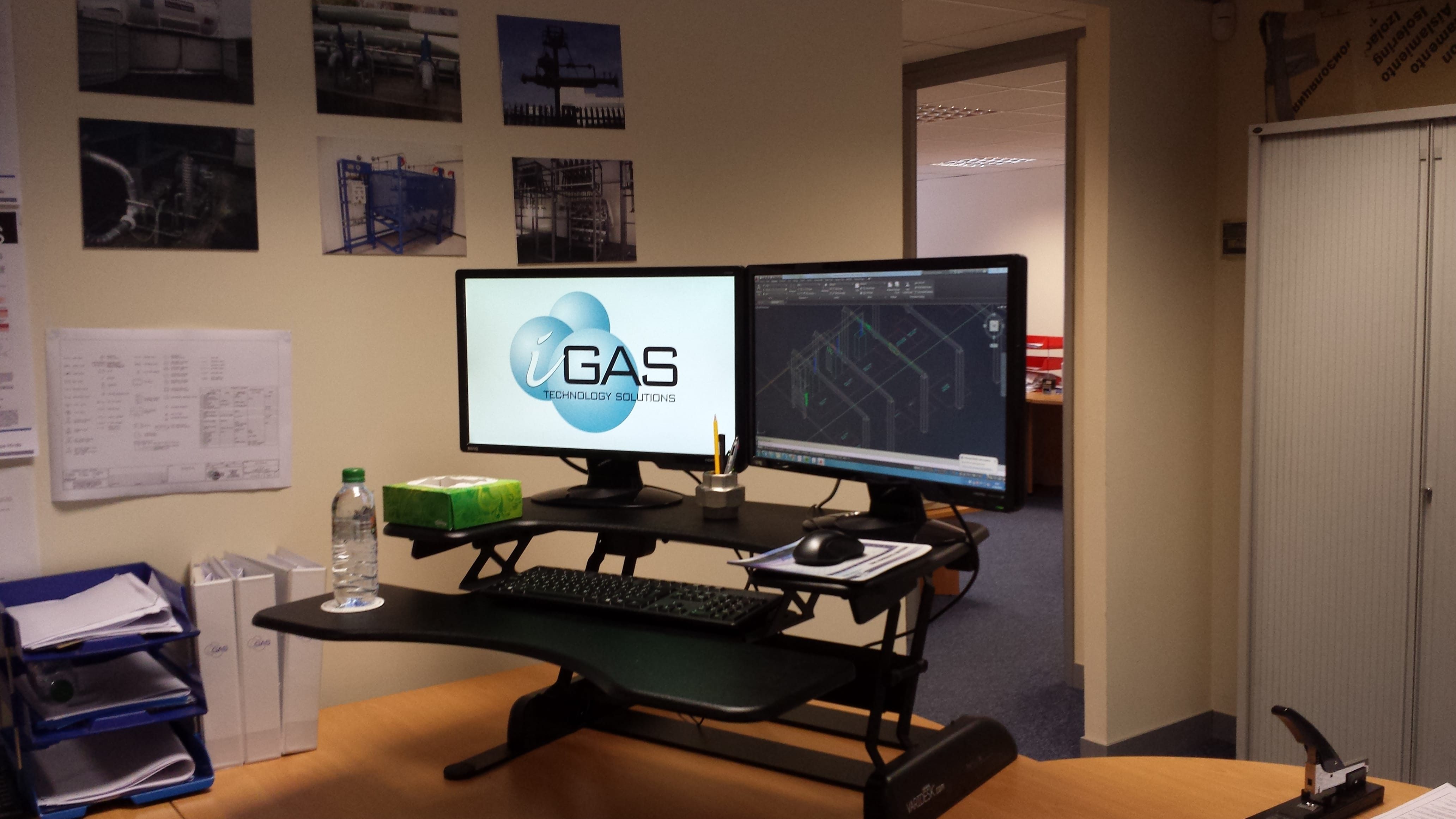 iGAS Technology Solutions | Workplace Ergonomics – Standing Desks 0